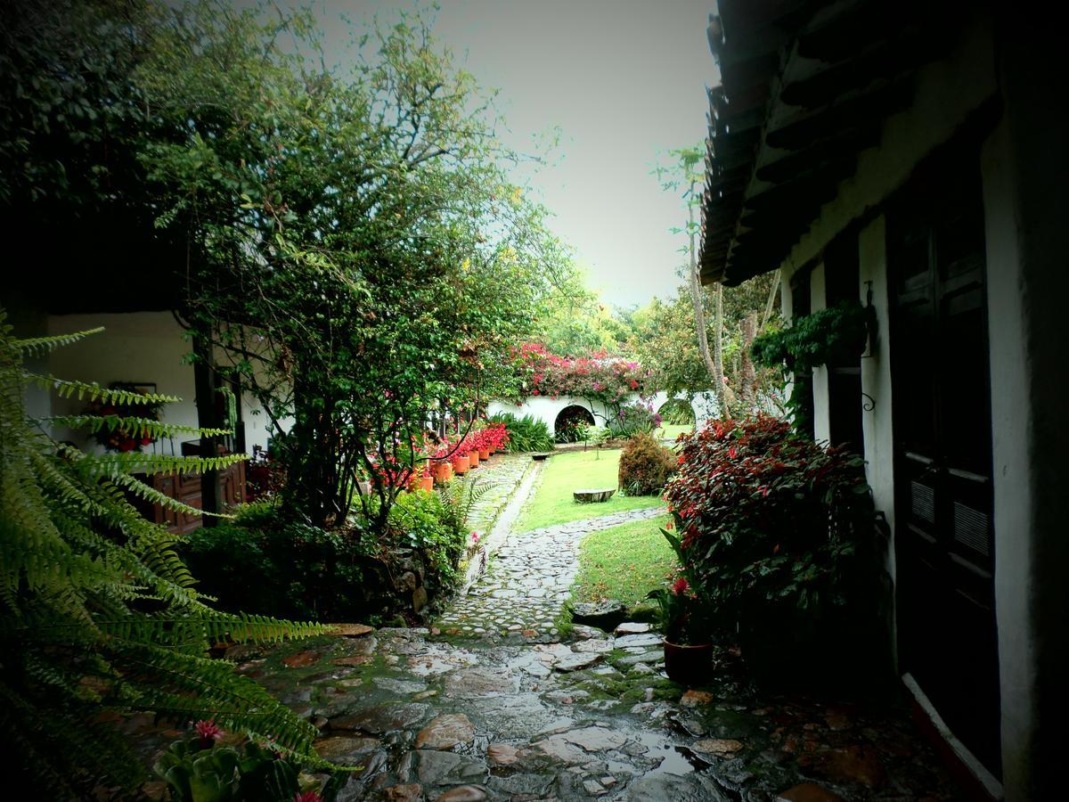 Hotel Hacienda Baza Тибана Экстерьер фото